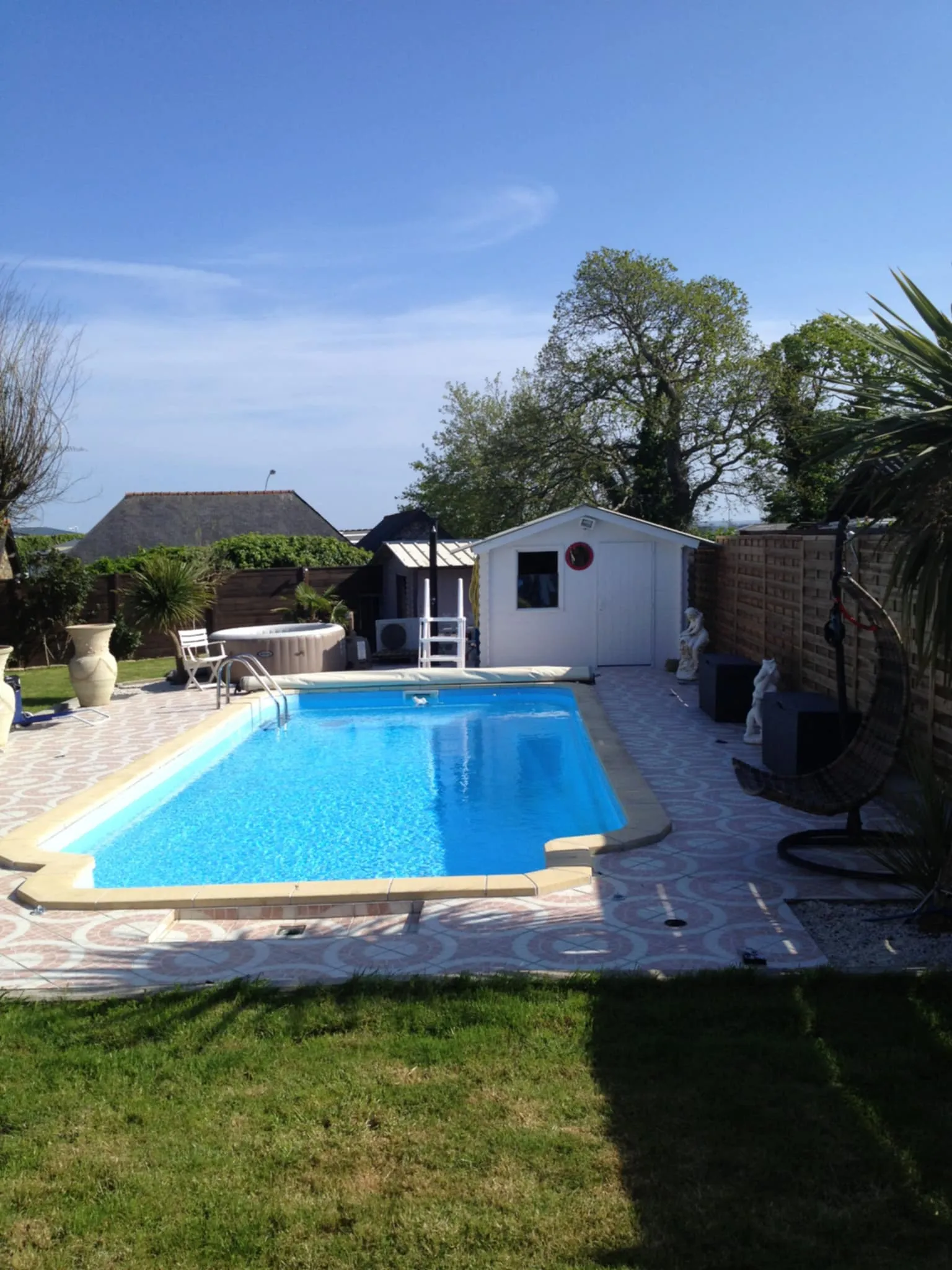 Plage de piscine & margelles